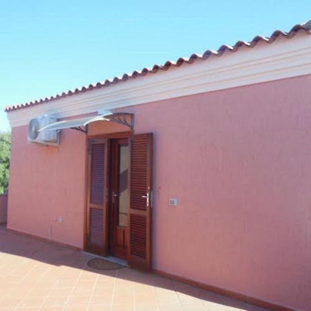 Punto Zero Rooms Сан-Теодоро Екстер'єр фото