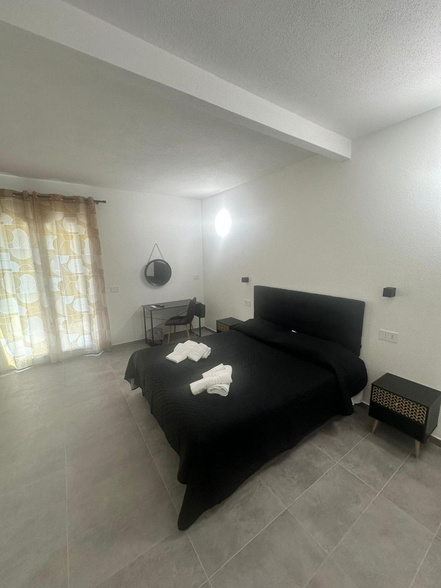 Punto Zero Rooms Сан-Теодоро Екстер'єр фото